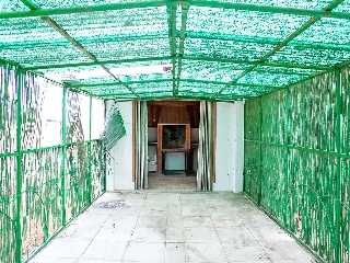 Solar con edificación en C/ Barrio Nuevo 118