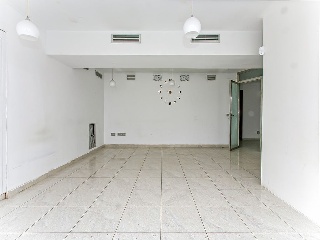 Local en Pz de la Vila - Martorell - 51