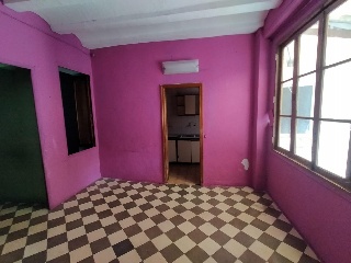 Piso con trastero en C/ Padre Luis Esparza 24