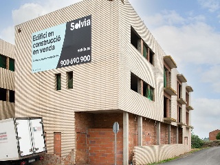 Promoción de viviendas en construcción en C/ Nord  53