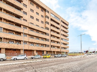 Vivienda y garajes en C/ Van Gogh  23