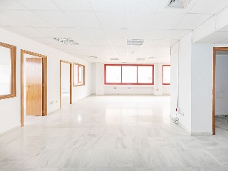 Oficinas en Av Aeronáutica, Sevilla 37