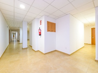 Locales en C/ Boqueras esq Av José Ortiz 35