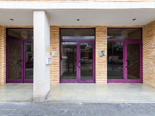 Locales en C/ Boqueras esq Av José Ortiz 59