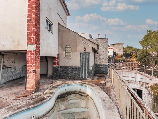 Chalet independiente en C/ Anoia 47