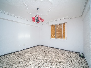 Piso en C/ de La Gloria 66