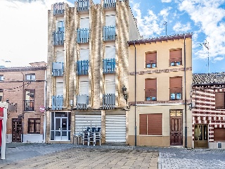 Local en Pz de España 57