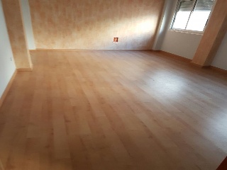 Locales en C/ Tenerías, Huesca  45