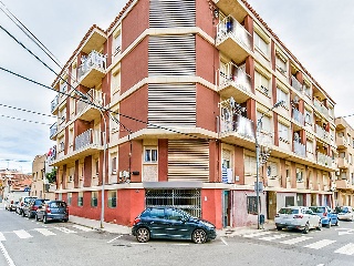Local comercial en C/ Montoliu 29