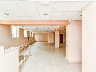Local comercial en C/ Montoliu 38