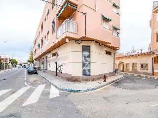 Local en Av Salzillo 41