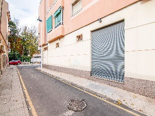 Local en Av Salzillo 42
