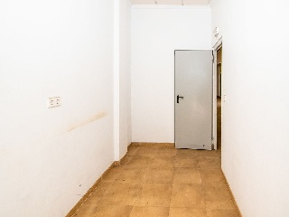 Local en Av Salzillo 46