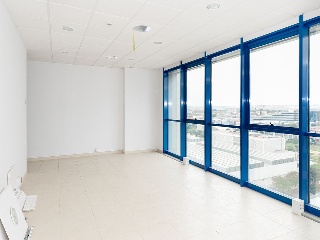 Oficina con garaje en C/ Arquitectura 49