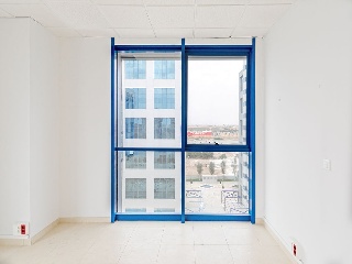 Oficina con garaje en C/ Arquitectura 52