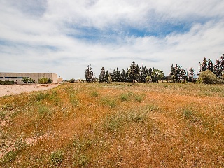Suelo urbano con edificación en L´Aldea 101