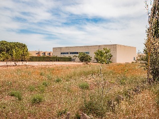 Suelo urbano con edificación en L´Aldea 109