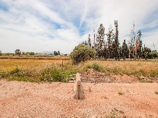Suelo urbano con edificación en L´Aldea 117