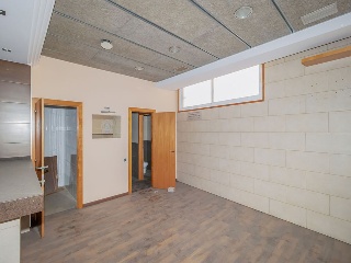 Local en Av Francesc Macià  34