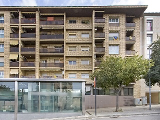 Local en Av, Francesc Macià 43