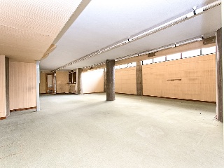 Local en Av, Francesc Macià 49