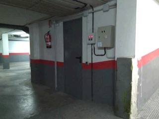 Piso y garajes en C/ Peña de la Atalaya 13
