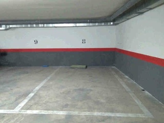 Piso y garajes en C/ Peña de la Atalaya 17