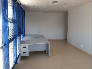 Oficina y plaza de aparcamiento en C/ Arquitectura 23