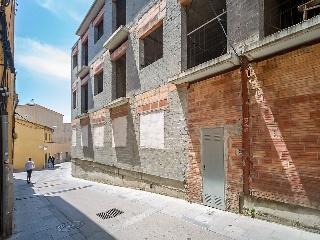 Edificio en C/ Santiago Russinyol 16