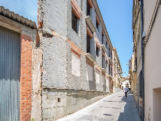 Edificio en C/ Santiago Russinyol 18