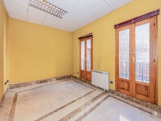 Local en C/ San Ignacio, Valladolid 36