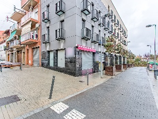 Local en Montcada i Reixac 83