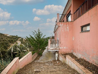 Chalet independiente en C/ Roca del Sol 104
