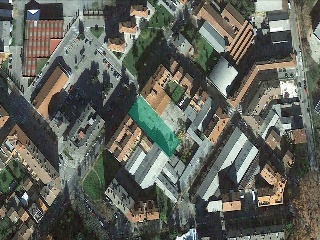 Suelo en Av Santa Coloma 18