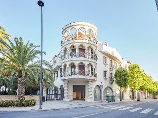 Local con plaza de garaje en Av de Andalucía 65