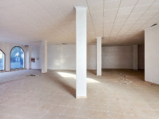 Local con plaza de garaje en Av de Andalucía 70