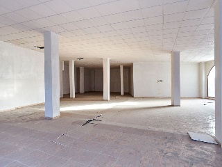 Local con plaza de garaje en Av de Andalucía 77
