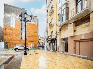 Local comercial en Pz. Jose María Artes  57