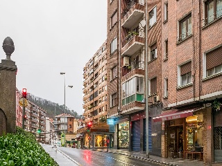 Local comercial en C/ Agirre Lehendakari Kalea 34