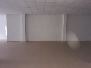 Local en Av Villena 47