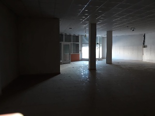 Local en Av Villena 48