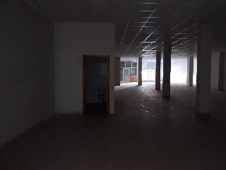 Local en Av Villena 58
