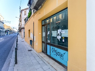 Local en Av de les Voltes 60