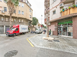 Local en C/ Pompeu Fabra  42