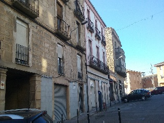 Locales en C/ Victoria 15