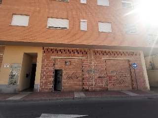 84130-0001 21