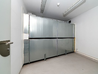 Locales en C/ Eduardo Iglesias, Vigo (Pontevedra) 105