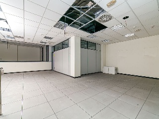 Locales en C/ Eduardo Iglesias, Vigo (Pontevedra) 107