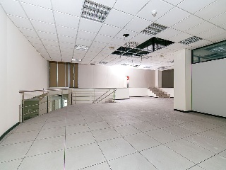 Locales en C/ Eduardo Iglesias, Vigo (Pontevedra) 108
