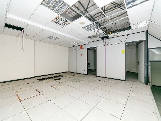 Locales en C/ Eduardo Iglesias, Vigo (Pontevedra) 111